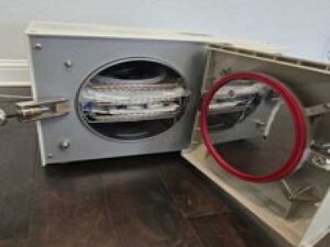 Tuttnauer EZ9 Fully Automatic / Autoclave Sterilizer With Printer And Warranty