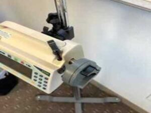 Smiths Medfusion 3500 Infusion Pump, Pole Clamp and Power cable
