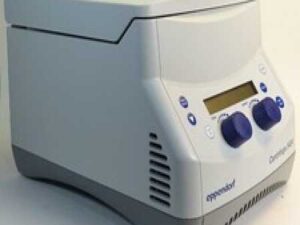 Eppendorf 5424 Centrifuge Micorcentrifuge with FA-45-24-11 Rotor; MINT Condition