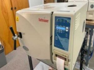 Refurbished Tuttnauer EZ10P sterilizer autoclave with 3 trays with warranty