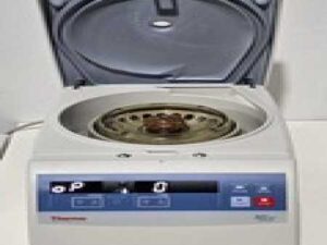 Thermo Heraeus Pico 17 Centrifuge with 24x1.5/2.0ml Rotor & Lid SN42539462