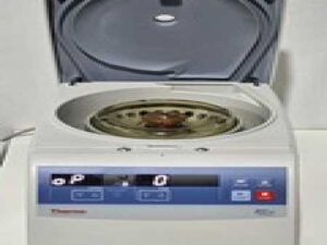 Thermo Heraeus Pico 17 Centrifuge with 24x1.5/2.0ml Rotor & Lid SN42536724