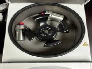 XL MEDICA - Eppendorf 5702 PRP Centrifuge w/rotor, two buckets - TESTED -