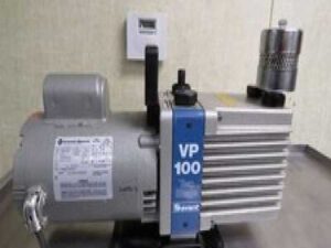 Savant VP 100 Two Stage High Vacuum Rotary Type 1/2hp Pump 120 Volts - Video!