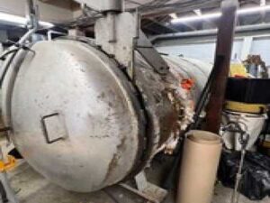 Large industrial autoclave, used.
