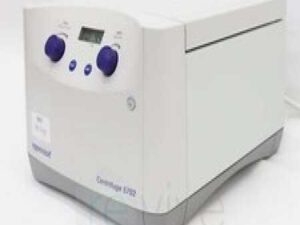 Eppendorf 5702 Centrifuge with A-4-38 Rotor Buckets
