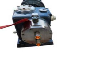 Whitey Laboratory Compressor/Gas Booster driven by a 1/2 HP General Electric