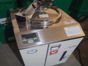 Yamato SM300 Automatic High Pressure Steam Sterilizer / Autoclave