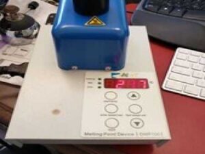 Dynalon DMP100 Digital Melting Point Device   ( A1-5)