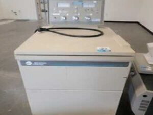 Beckman Coulter J6-HC Centrifuge 208V 25A Model 360271 Analog Control