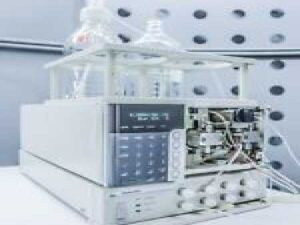 ESA 584 Shimadzu HPLC Prominence UFLC LC-20AD Pump 70-6970 w/ DG4