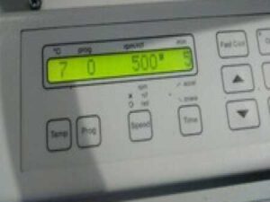 Eppendorf AG 5811A Refrigerated Lab Centrifuge w/ Rotor, 4000 RPM, 14500 Nm