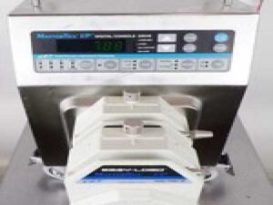 Cole Parmer Masterflex I/P Digital Console with Masterflex 77601 Easy load heaad