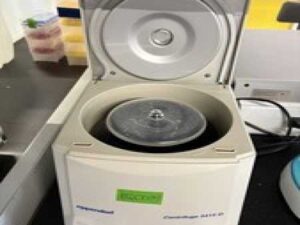 Eppendorf Centrifuge 5415 D