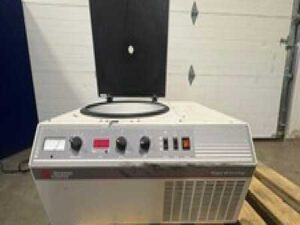 Beckman Coulter Allegra-6R Refrigerated Benchtop Centrifuge Part 366816 w/ Rotor