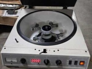 BECKMAN COULTER CENTRIFUGE MODEL ALLEGRA 6KR W/ ROTOR