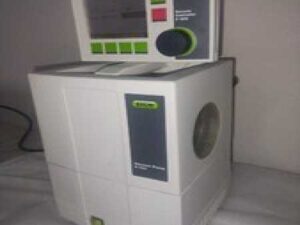 BUCHI V-700 Dual-Head PTFE Diaphragm Vacuum Pump with V-855 Controller