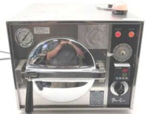 Pelton & Crane OCM Omni-Clave Manual Steam Sterilizer With PID Control 120VAC