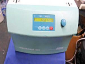 Hettich Universal 320 Benchtop Centrifuge