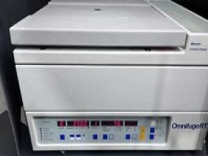 Heraeus Bench Top Refrigerated Centrifuge with Rotor Omnifuge RT