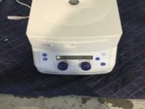 EPPENDORF 5424 CENTRIFUGE