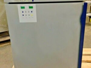 Precision NAPCO 5400 Water-Jacketed CO2 Incubator (51201064)