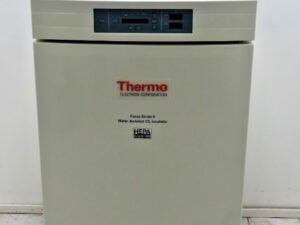 Thermo Scientific 3110 Water Jacket CO2 Incubator